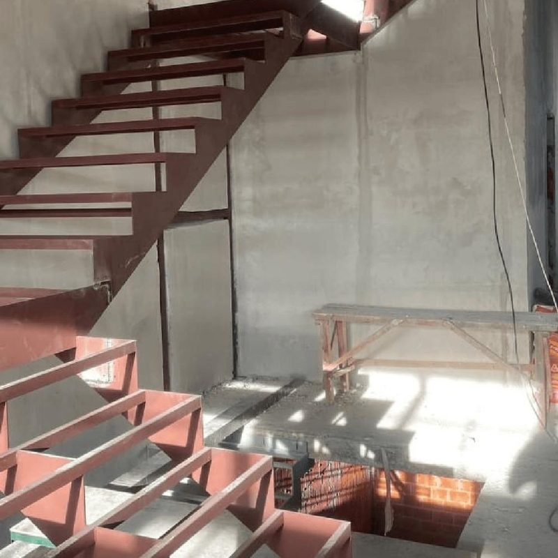 Трехмаршевый железный каркас лестницы с двумя площадками